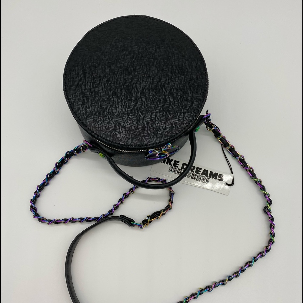 🔴SOLD!! NWT ❤️ Black round crossbody purse